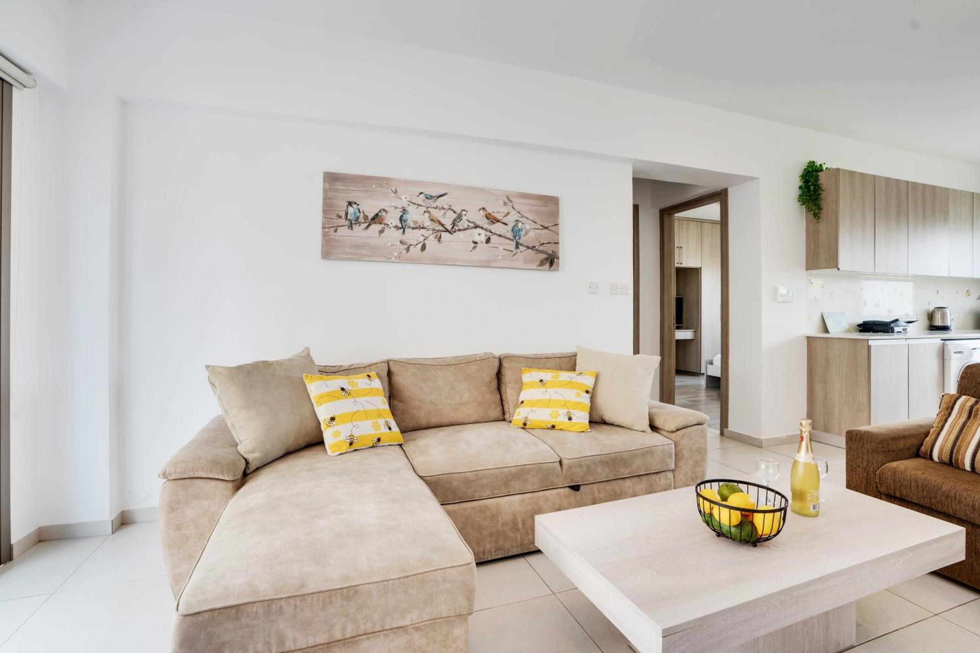 Lemon Paradise City Centre 200M From Beach لارنكا المظهر الخارجي الصورة