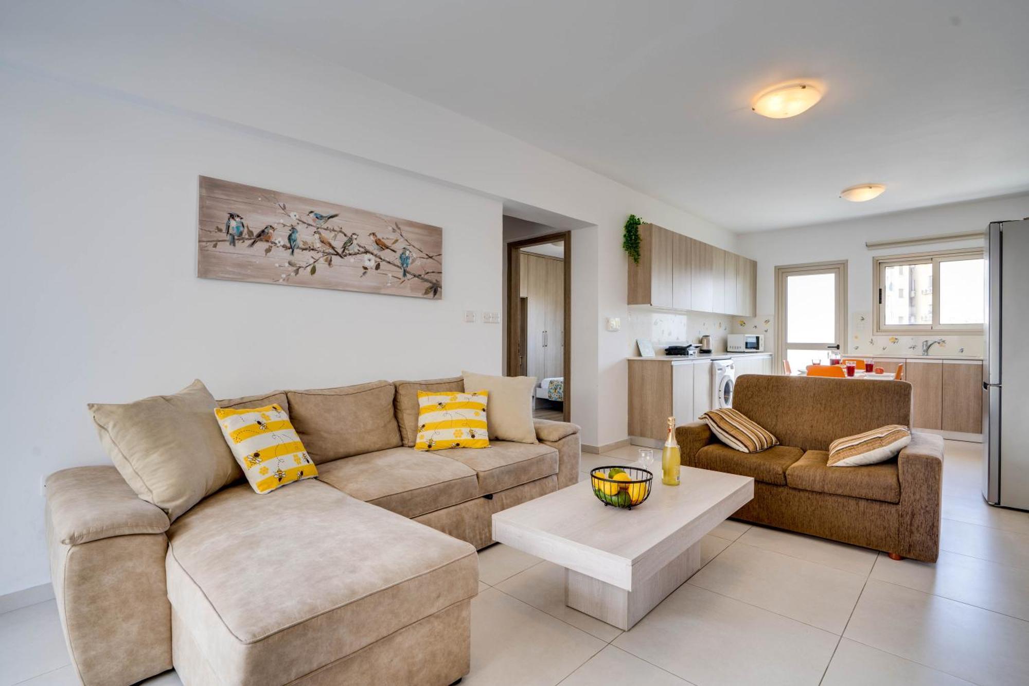 Lemon Paradise City Centre 200M From Beach لارنكا المظهر الخارجي الصورة
