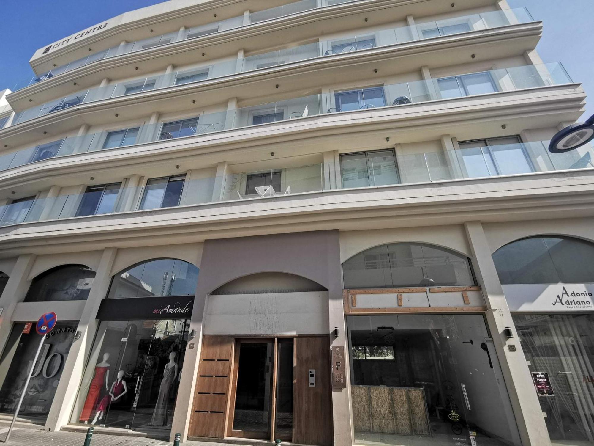 Lemon Paradise City Centre 200M From Beach لارنكا المظهر الخارجي الصورة