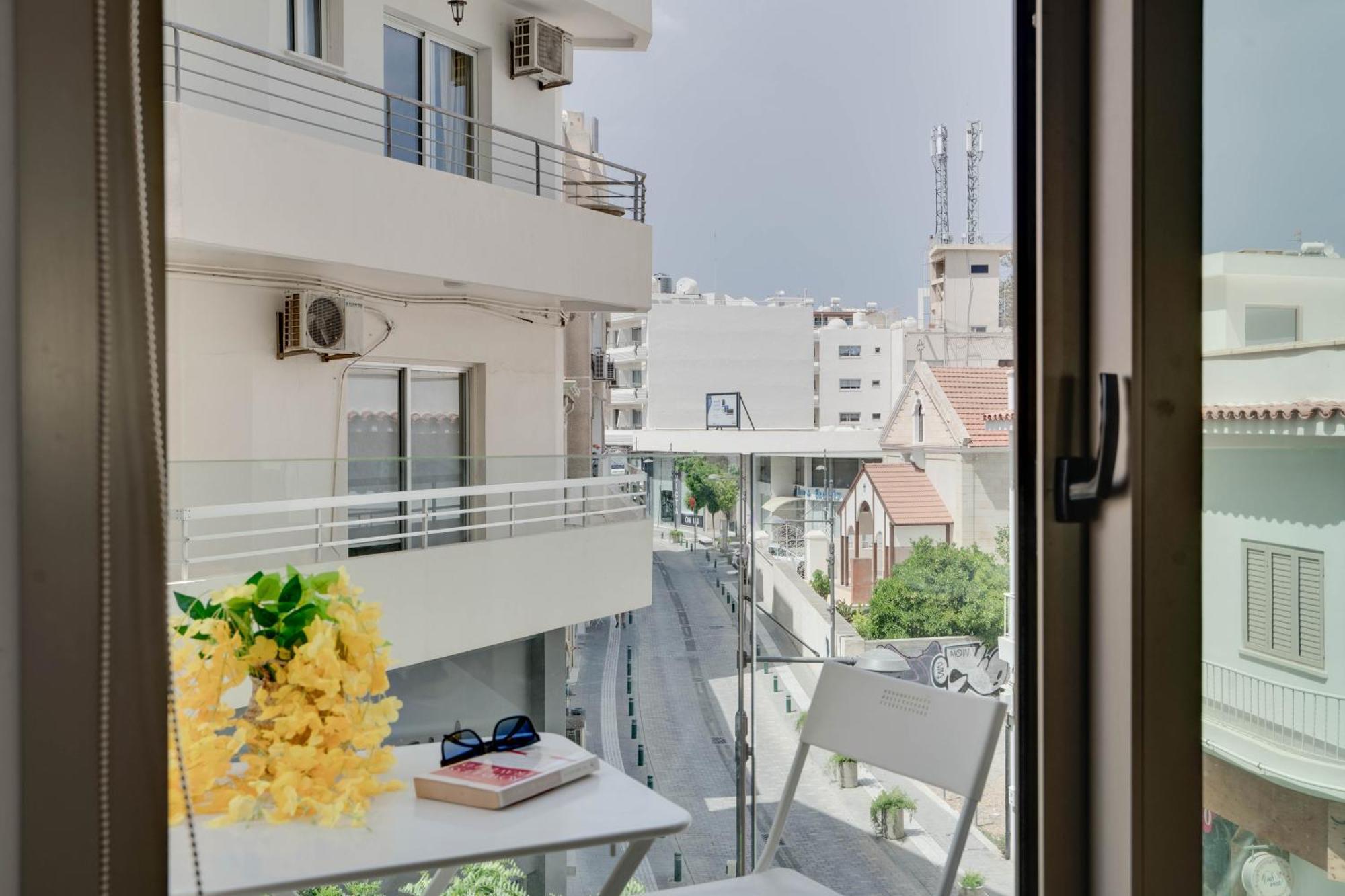 Lemon Paradise City Centre 200M From Beach لارنكا المظهر الخارجي الصورة